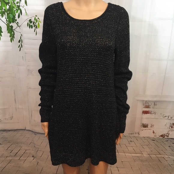 Vera Wang Tops - Vera Wang Tunic